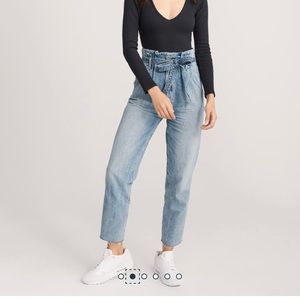 Abercrombie & Fitch Paperbag Jeans